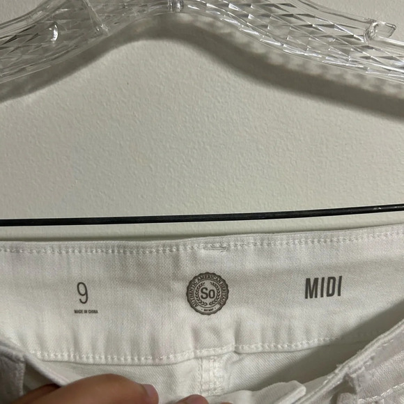 American Heritage White Midi  Shorts - Picture 2 of 3